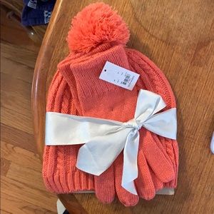 Matching Hat and Glove Set